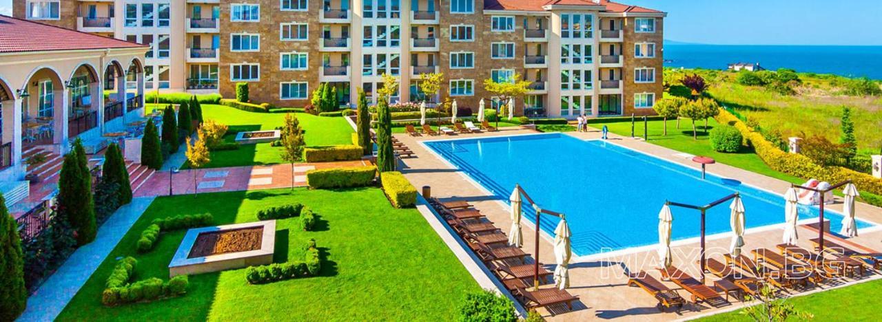 Captain'S Island Deluxe Czernomorec Zewnętrze zdjęcie